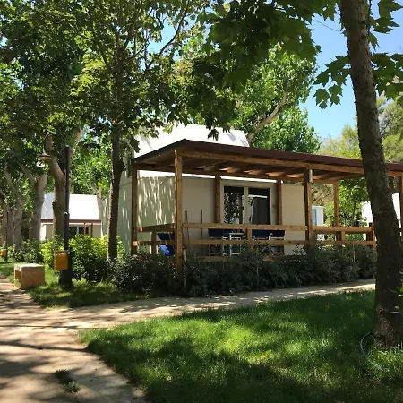 Baia Di Village Кемпінг *
