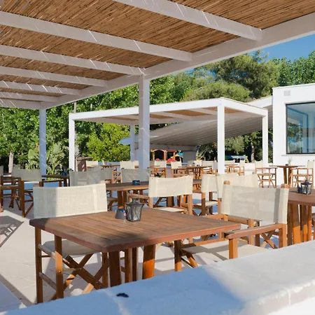 Baia Di Village Campsite *